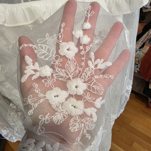 Impressions Ivory Floral Lace Blouse - Picture 3 of 12